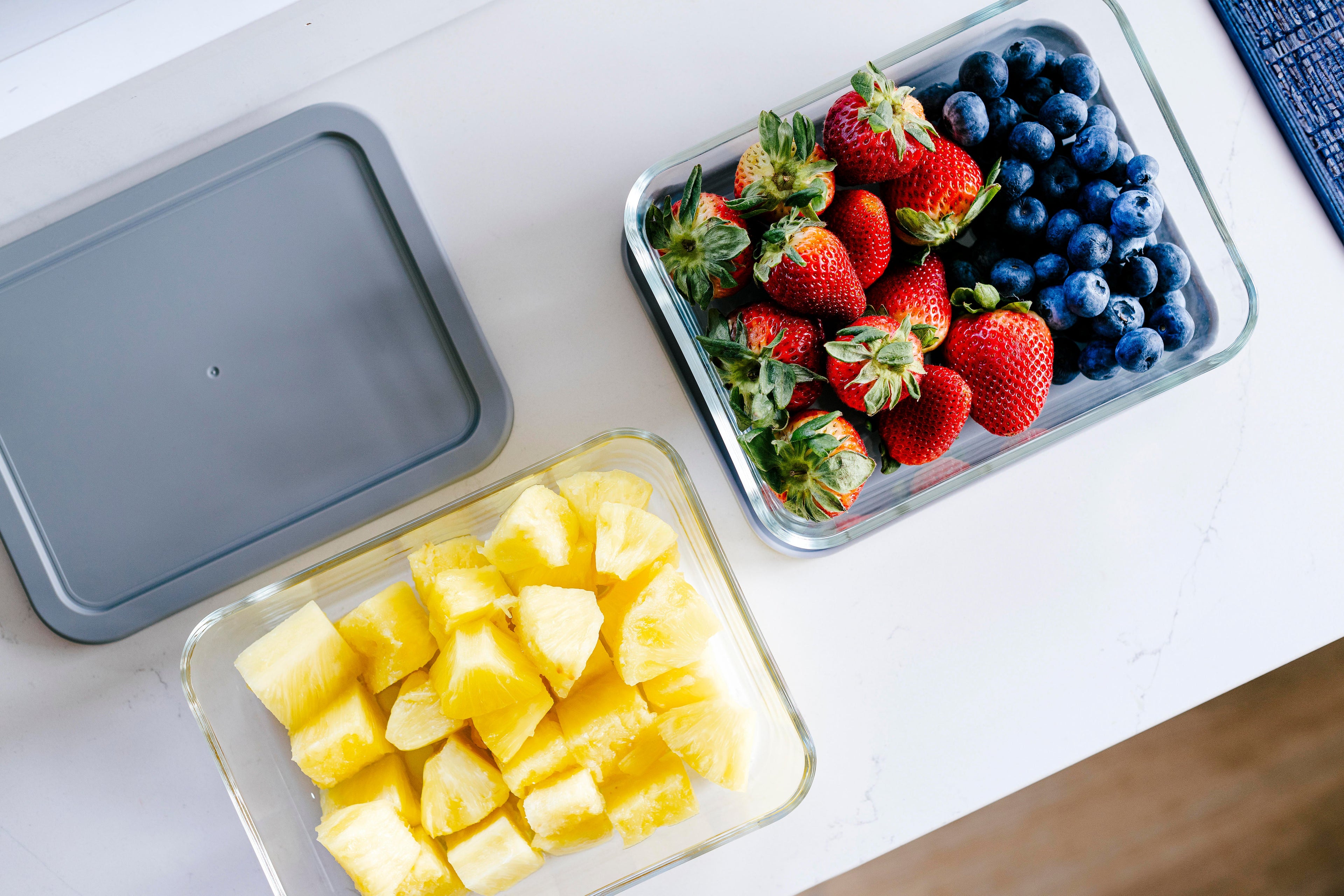 Glass Food Storage Containers - 4 Piece 6.55 Cup (2 Containers + 2 Lids) Rectangular Set